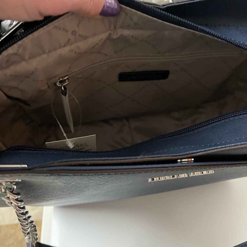Navy blue Michael Kors purse. Brand new - Picture 4 of 6